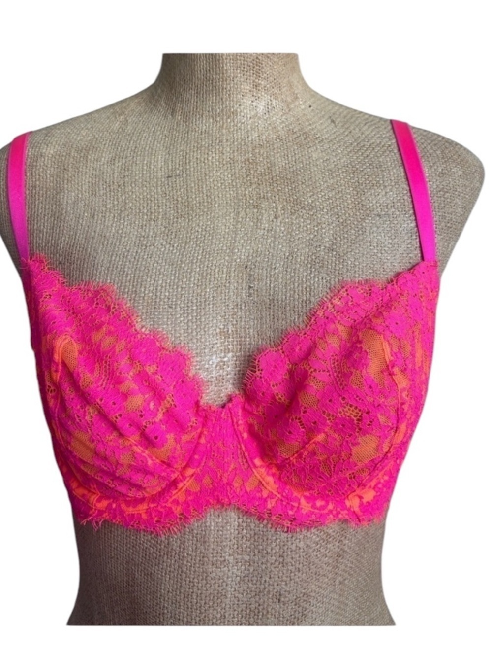 Victoria's Secret Very Sexy Unlined Demi Bra 32DD